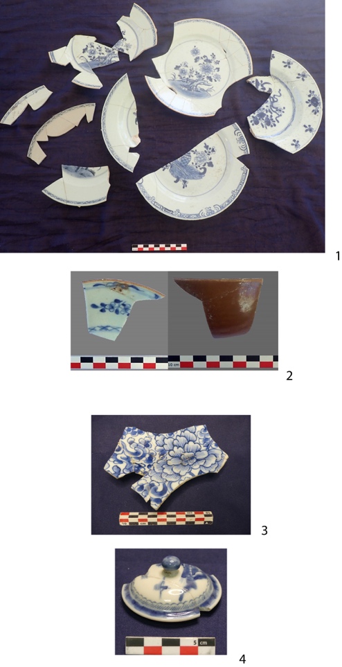 Fig. 4 : La vaisselle de table en porcelaine chinoise fine bleu et blanc, n° 1, série d’assiettes à décor de bouquets floraux, n° 2, bol à décor floral, revers capucin, n° 3 ; plat à décor de pivoines, site de Saint-Paul Entrée Est, fin du XVIIIe siècle ; n° 4, couvercle de pot, site de Saint-Paul Entrée Est, début du XIXe siècle