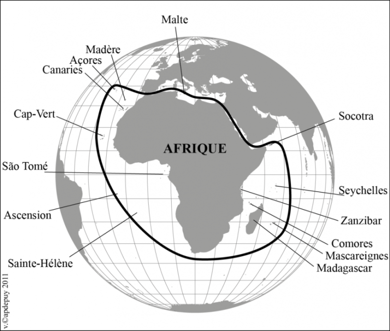 Figure 2 : Les îles de l’Afrique (d’après D’Avezac) : la ligne noire, tracée de manière à englober toutes ces îles, donne ainsi la limite de l’Afrique, sinon comme continent, au sens strict de « terres continentes », du moins comme partie du monde