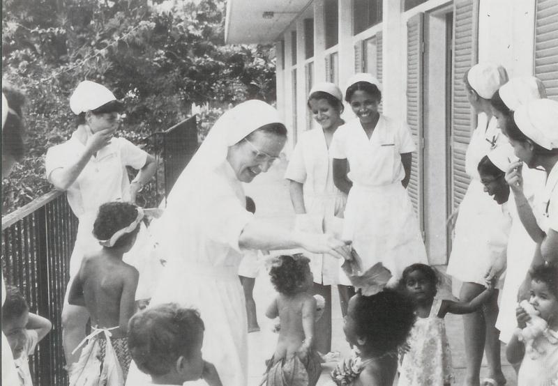 Sœur Colette à l’hôpital d’enfants de Saint-Denis