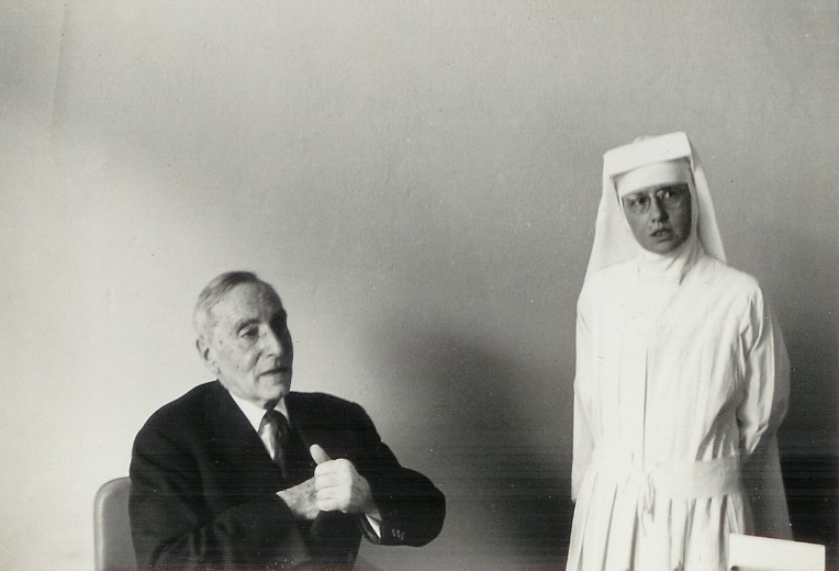 Sœur Colette et le Professeur Robert Debré